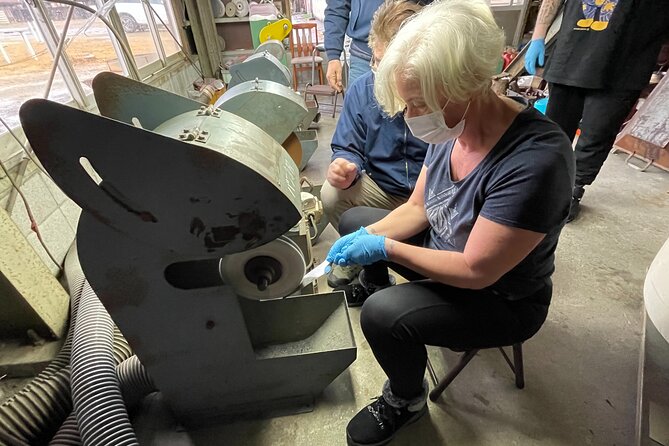 Samurai Knife Making Experience: Visit Gifu Renowned Knife Museum