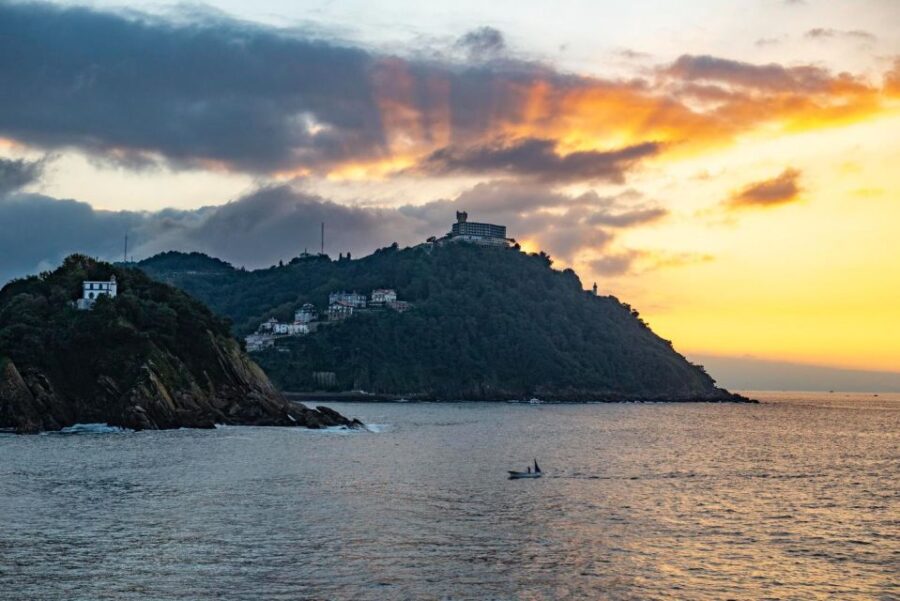 san-sebastian-insta-perfect-walk-with-a-local-about-the-activity