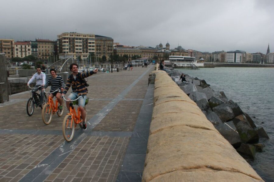 San Sebastian: Small Group Bike Tour - Tour Overview