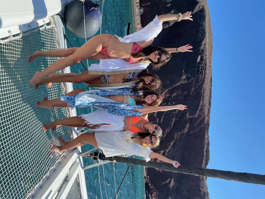 Santorini: Catamaran Cruise With Meal & Open Bar