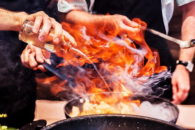 Santorini Cooking and Tasting Experience - Overview of the Experience