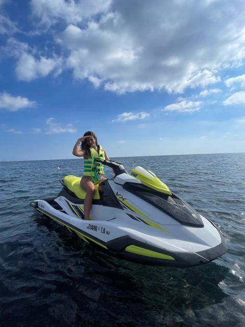 Santorini: Jet Ski Rental Santorini 130HP 30 Minutes