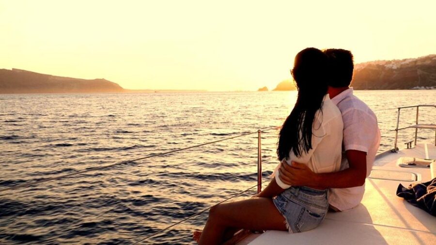 Santorini: Luxury Caldera Cruise With Full Greek Meal - Overview of the Luxury Caldera Cruise