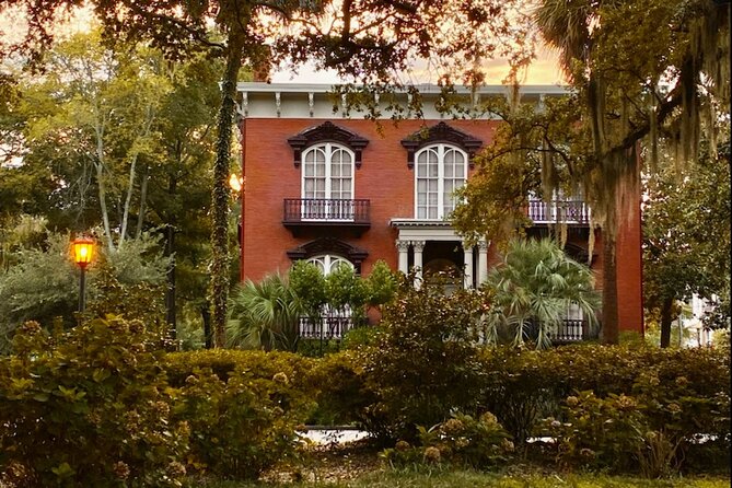 savannah-historic-district-tour-by-the-wandering-historians-tour-overview