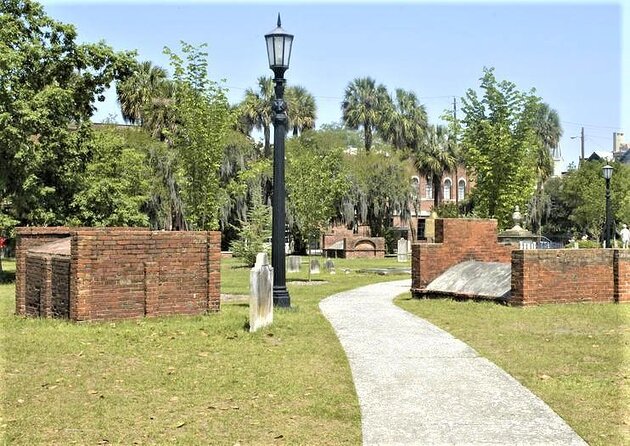 Savannahs Colonial Park Cemetery Gods Acre Tour