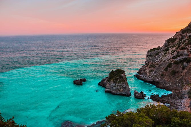 secret-beaches-of-arrabida-and-caves-overview-of-the-experience