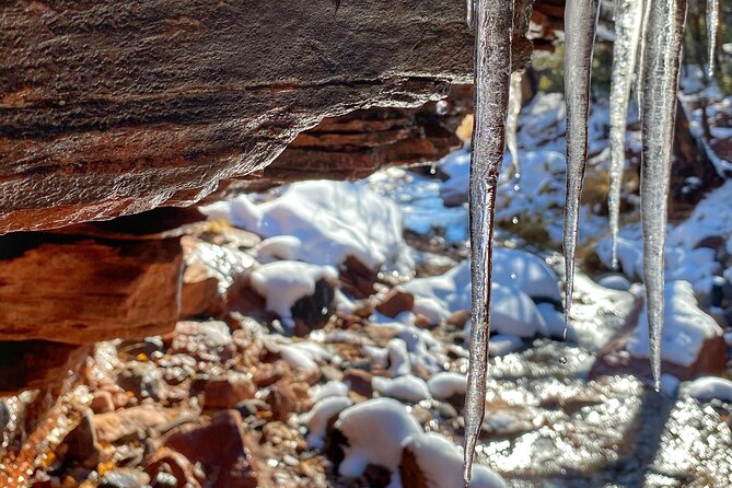 Sedona Sneak-a-Peak Hike With a Private Guide - Hiking Gear Offered