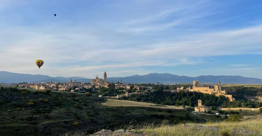 segovia-hot-air-balloon-ride-with-cava-toast-picnic-discover-segovias-landmarks