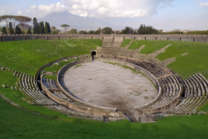 semi-private-tour-of-pompeii-with-an-archeologist-tour-overview