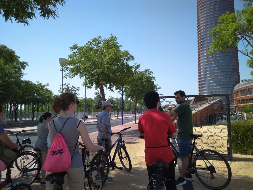 Seville: Bicycle Rental