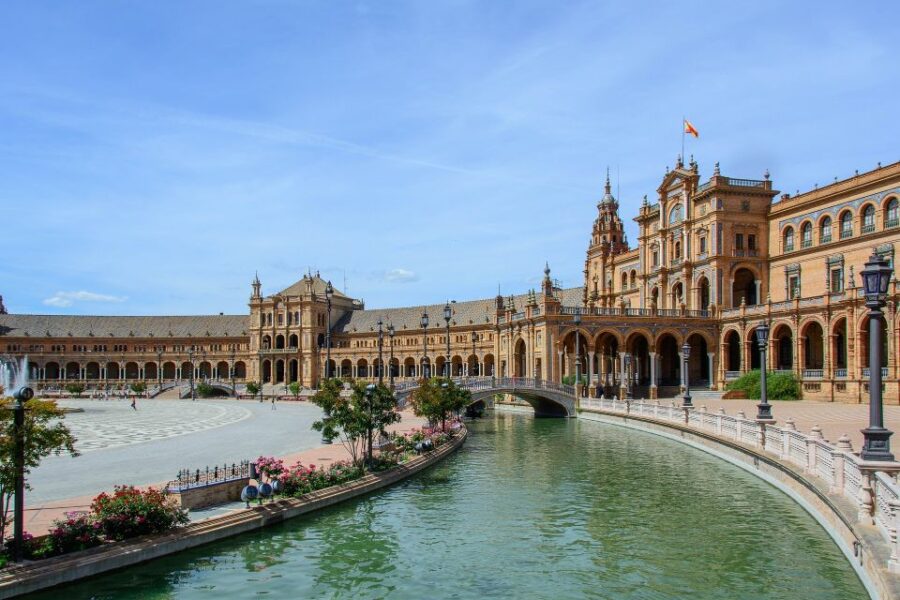 Seville - Private Historic Walking Tour - Puente De Triana: Iconic Metal Arch