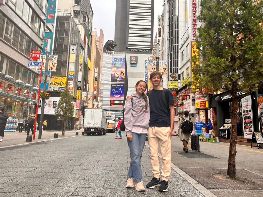 Shinjuku Golden Gai Walking Food Tour With A Master Guide - Essential Landmarks in Shinjuku