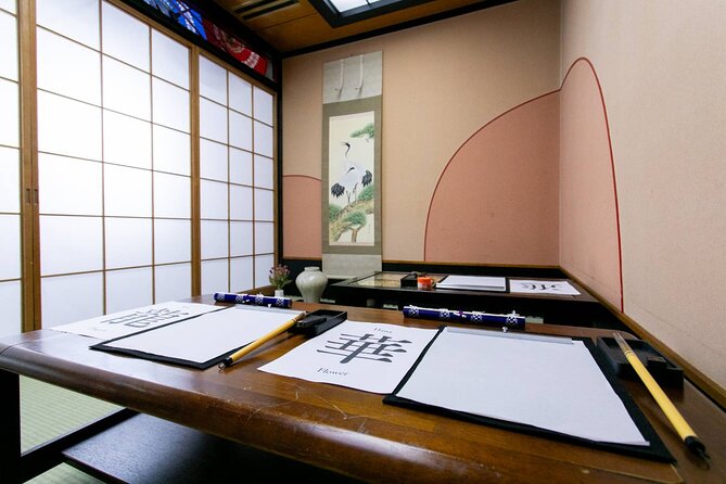 Shodo Japanese Calligraphy Class Near Osaka Castle