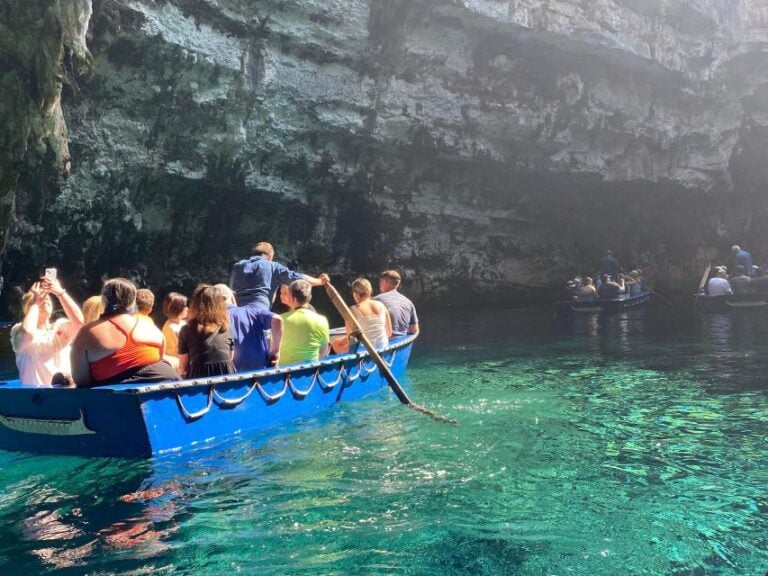 shorex-melissani-cave-and-myrtos-beach-swim-stop-activity-overview