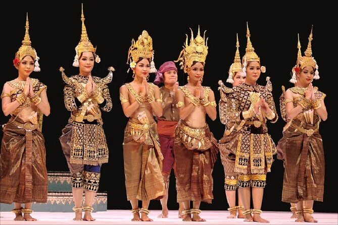 Siem Reap: Apsara Dance Show & Dinner With Tuk-Tuk Transfers