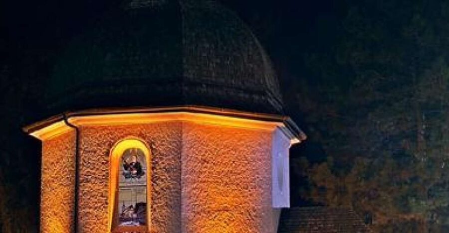 Silent Night Oberndorf Christmas Eve Tour From Salzburg - Tour Overview