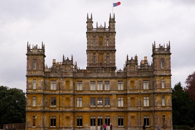 Small-Group Downton Abbey And Highclere Castle Tour From London