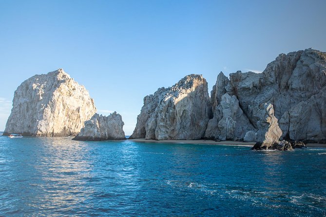 snorkel-tour-to-pelican-rock-by-glass-bottom-boat-with-souvenir-photos-overview-and-tour-highlights