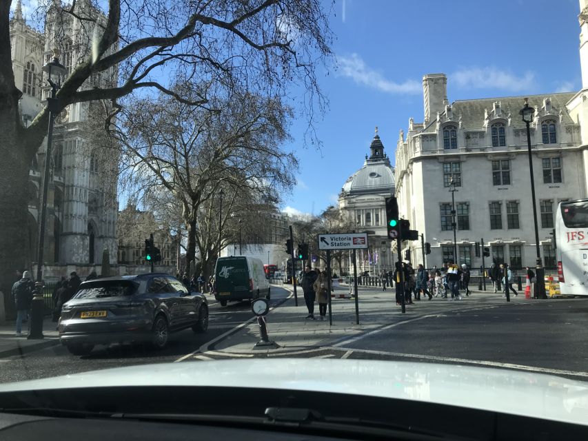 Southampton: Private Transfer to London Hotels and Airports - Overview of the Service
