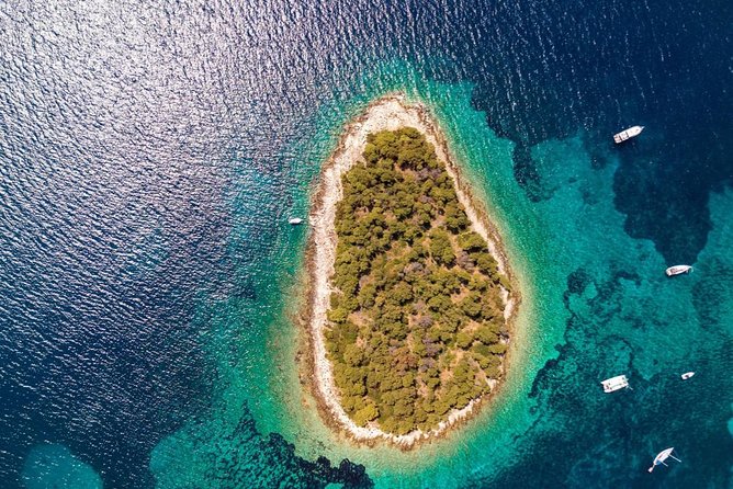 Split: Trogir, Blue Lagoon and 3 Islands Speedboat Tour