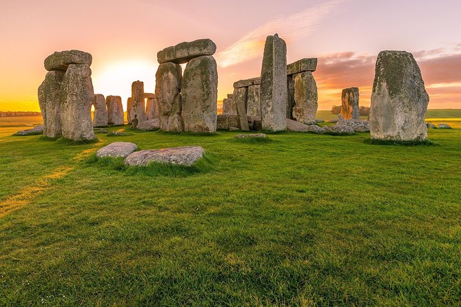 stonehenge-and-bath-day-tour-from-brighton-explore-stonehenge