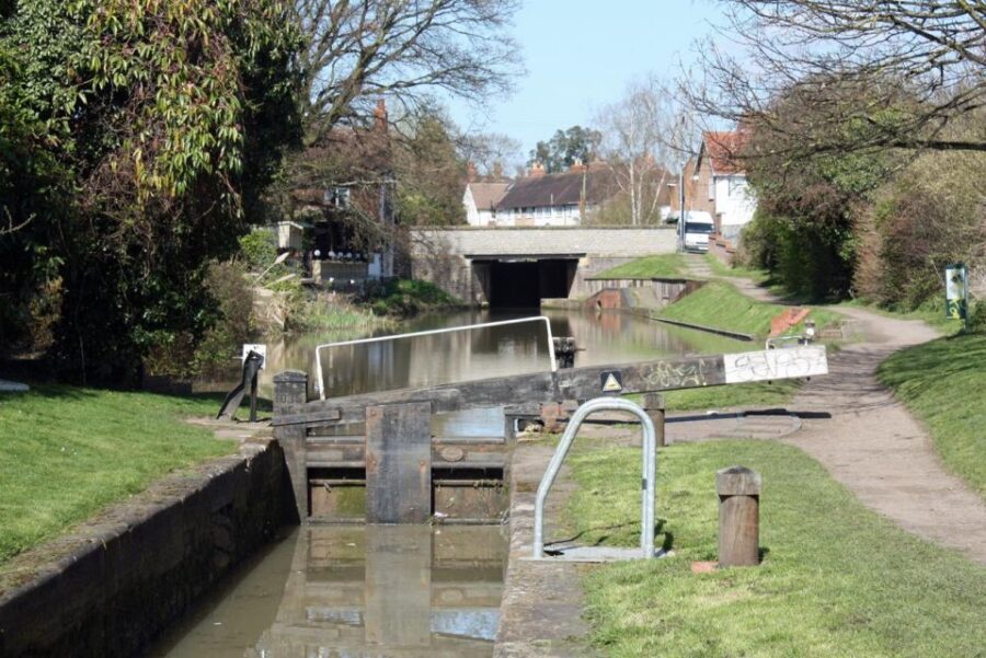 Stratford : Quirky Self-Guided Smartphone Heritage Walks