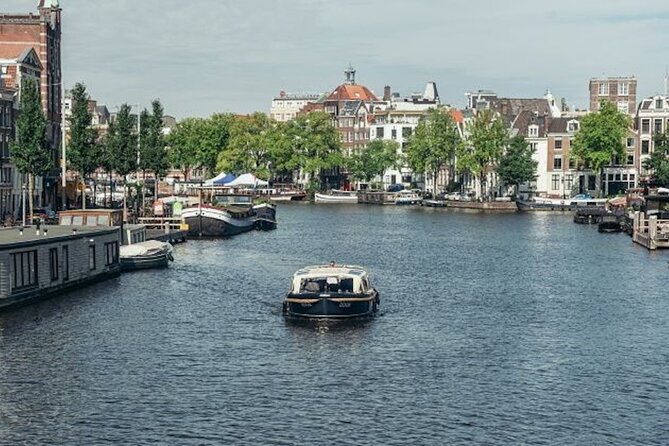 Stylish Canal Cruise With Local Skipper Incl a Wine, Beer or Soda - Meeting Point and Pickup Details