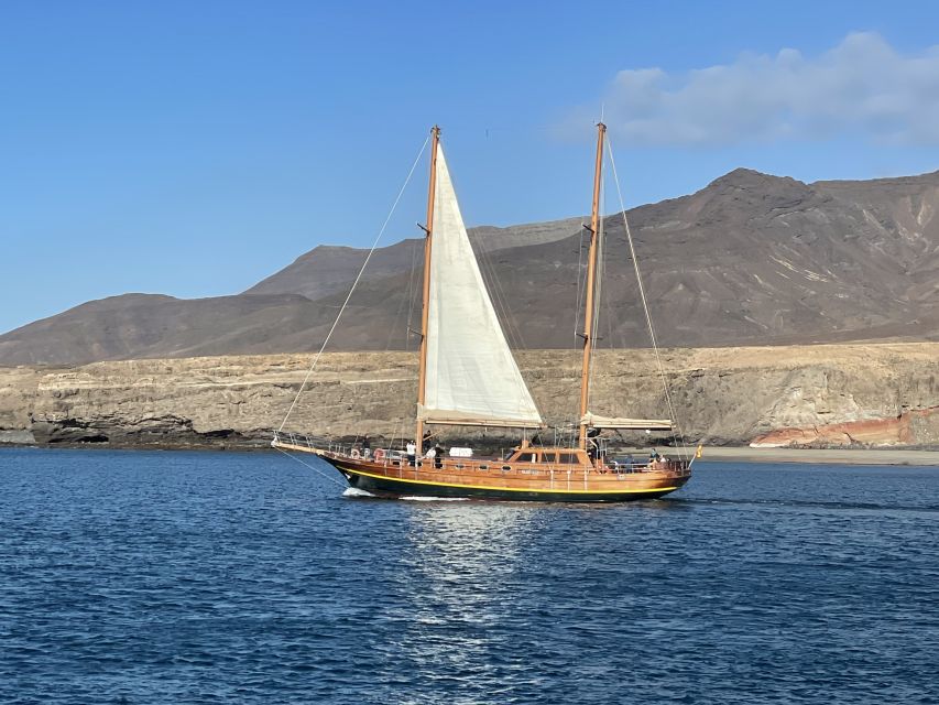 Sunset Boat Trips Fuerteventura - Food & Drinks Included