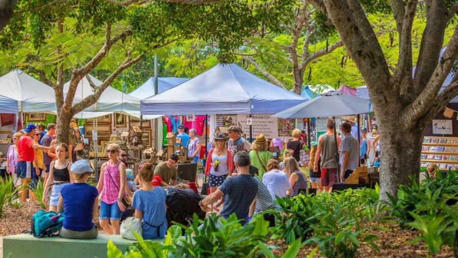 Sunshine Coast & Noosa Bus Transfer to Eumundi Markets