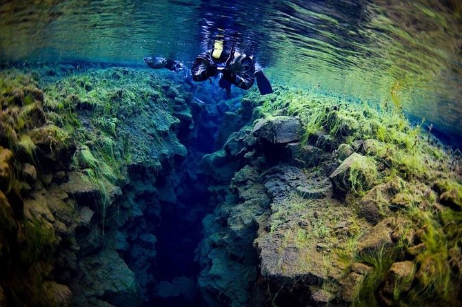 SuperSaver: Small Group Golden Circle Tour and Silfra Snorkeling - Tour Overview