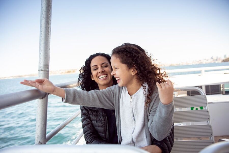 Sydney: 1 or 2-Day Sydney Harbour Hop-On Hop-Off Cruise
