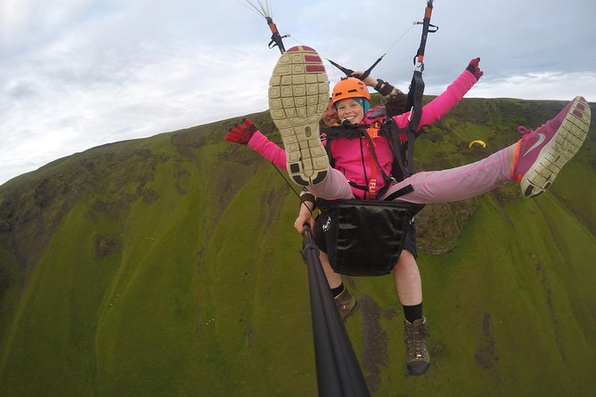tandem-paragliding-flights-from-vik-tandem-paragliding-experience