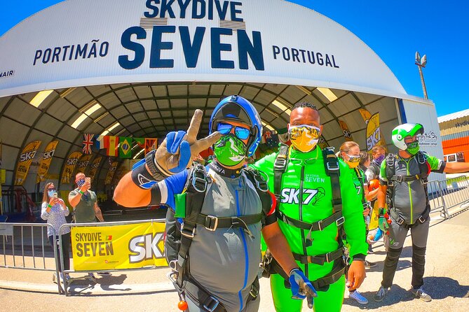 tandem-skydiving-30-min-from-albufeira-training-and-safety-preparation