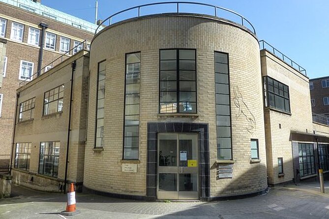 Tangential Cambridge: Group Walking Tour of Sights and Highlights - Tour Overview