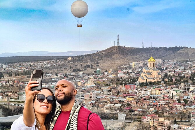 Tbilisi Walking Tour With Cable Cars, Wine Tasting and Traditional Bakery