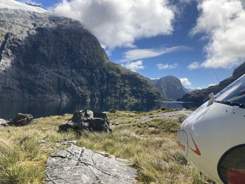 Te Anau: Helicopter Flight Over Sutherland Falls - Activity Overview