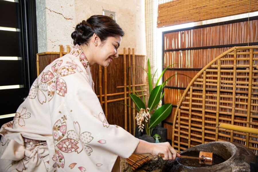 Tea Ceremony Experience With Simple Kimono in Okinawa
