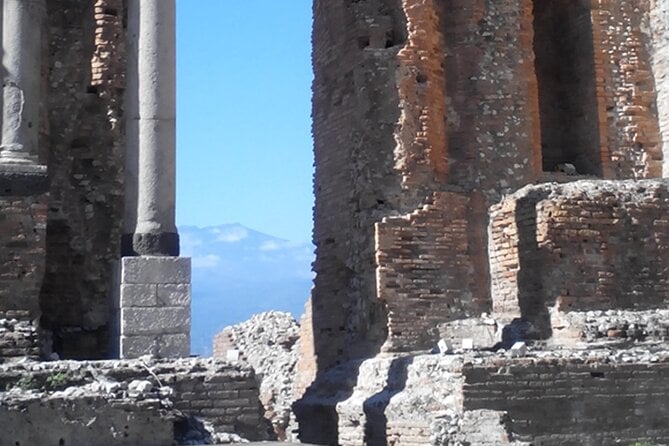 the-pearl-of-sicily-private-taormina-walking-tour-taorminas-enchanting-charm