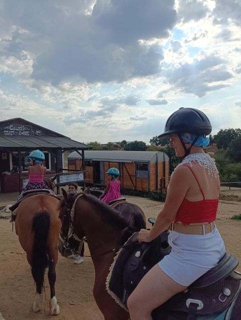 Thessaloniki: Farm Visit and Horse Riding
