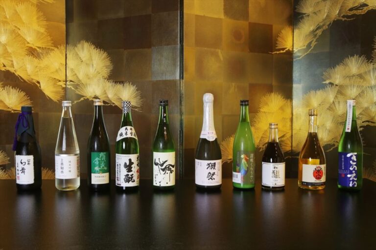 Tokyo: 7 Kinds of Sake Tasting With Japanese Food Pairings