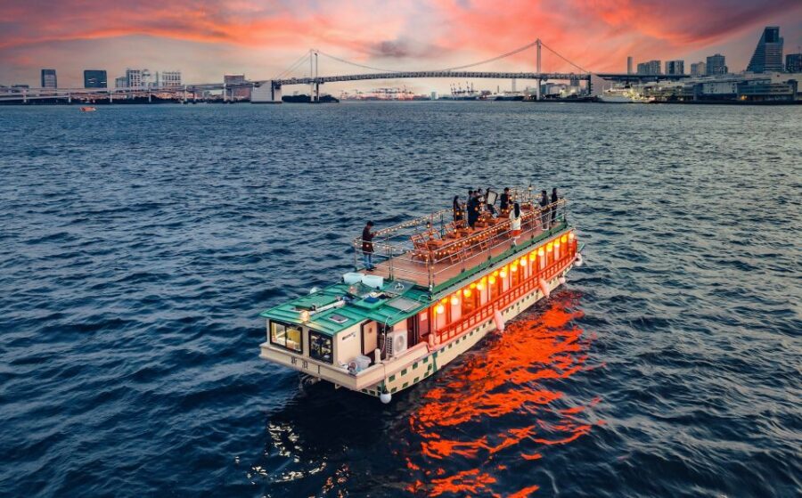 Tokyo: Yakatabune Dinner Cruise With Japanese Show & Drinks