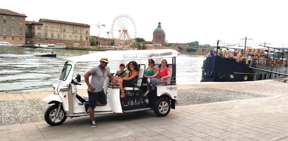 Toulouse: Electric Tuk-Tuk Tour With Photo Stops and Audio - Overview of the Tour
