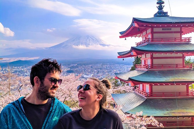 Tour Around Mount Fuji Group From 2 People €32,000