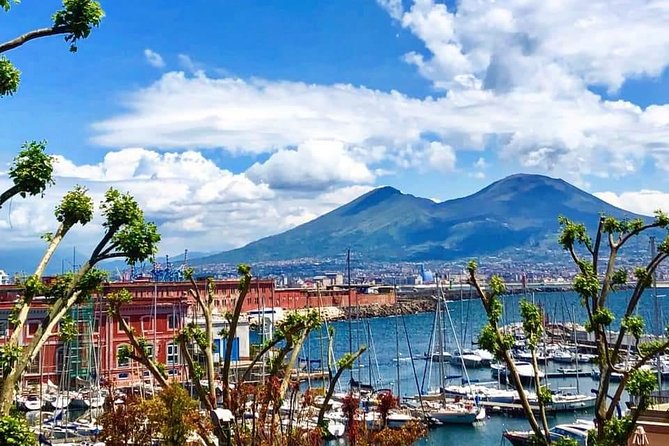 Transfer From Naples to Positano/Sorrento via Pompeii or Reverse