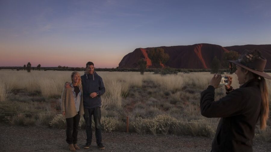 Uluru Highlights Small Group Morning Tour + Picnic Breakfast - Tour Overview