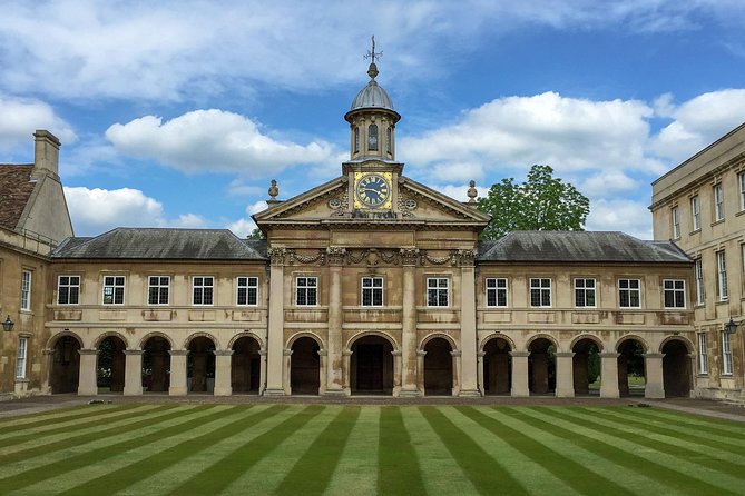 university-walking-tour-inclusions