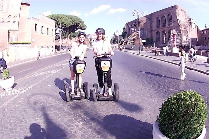 vespa-rental-for-a-day-navigating-rome-by-vespa