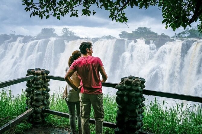 Victoria Falls : Scenic Day Tour, Lunch & Helicopter Flight