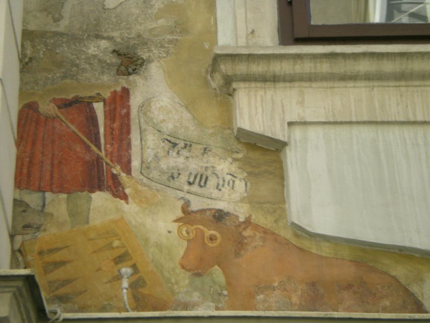 Vienna: Romantic Old Vienna City Walk and Wine Tasting - Viennas Historic Old Town
