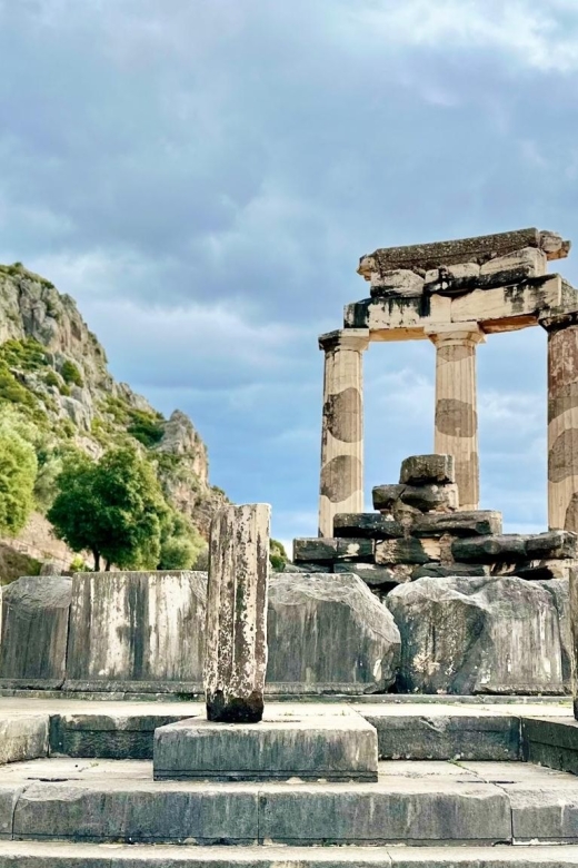 Visit Delphi & Meteora Monasteries Full Day Private Trip